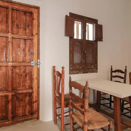 Amazing In With Kitchen Apartament